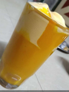A picture of Mango mastani.