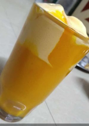 A picture of Mango mastani.