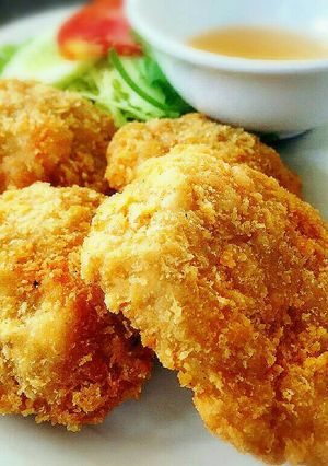 รูปของ อกไก่ฉ่ำทอดเกล็ดขนมปังกรอบ