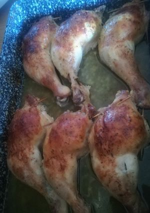 🐔Zöldfűszeres túróval töltött csirkecomb🍗 recept fotója