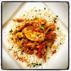 A picture of Creole Chicken and Sauce.