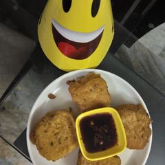 A picture of Bread pakoda.