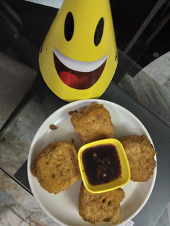A picture of Bread pakoda.
