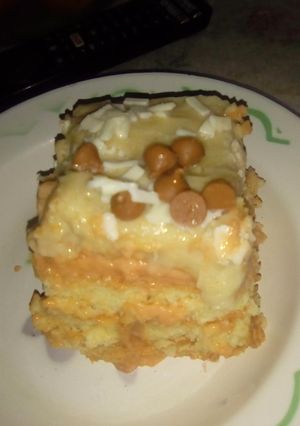 Una foto de Postre de dulce de leche y crema pastelera