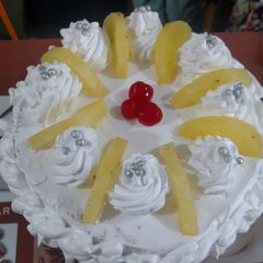 A picture of Pineapple Cake 🍰.