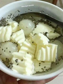 Hình của món Chè khúc bạch.