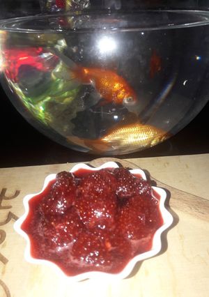 عکسی از دستور مربای توت فرنگی درسته