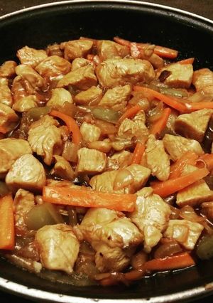 Foto principal de Pollo a la cocacola con cacahuetes y verduras