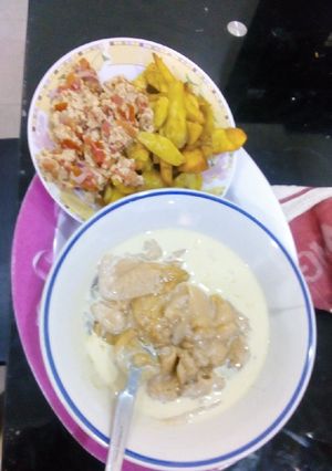 A picture of Fried sweet potato with pap and milk.