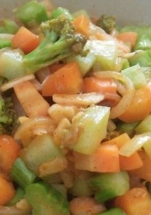 Foto resep Tumis brokoli wortel manjah