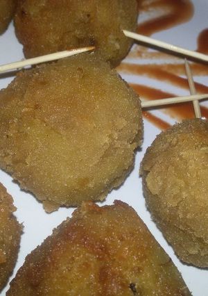 A picture of Potato balls.