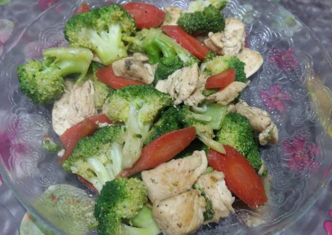 Simple Way to Make Speedy Chicken Broccoli Salad