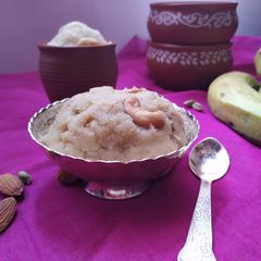 A picture of Banana Sooji Halwa.
