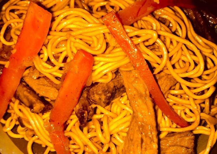 Fideos Chinos con ternera y verdura