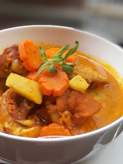 Hình của món Cà ri gà.
