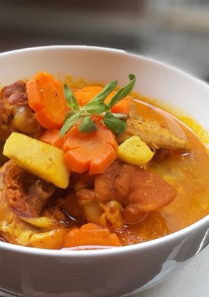 Hình của món Cà ri gà.