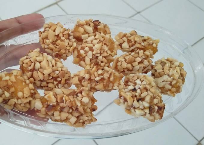 Kue kering korma