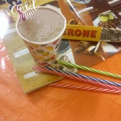 A picture of Toblerone shake.