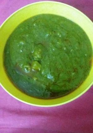 A picture of Palak aloo.