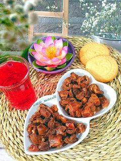 عکسی از دستور خرما طعم دار(چیپس خرما)