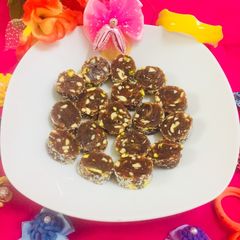 A picture of #dates dry fruits roll.