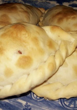 Una foto de Empanadas de jamón y queso