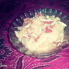A picture of Sooji Ka Halwa.