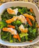 Bông cải xào tôm (vegetables with shrimp)