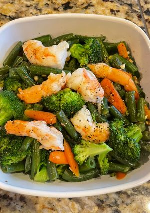 A picture of Stir-Fried Broccoli with Shrimp.