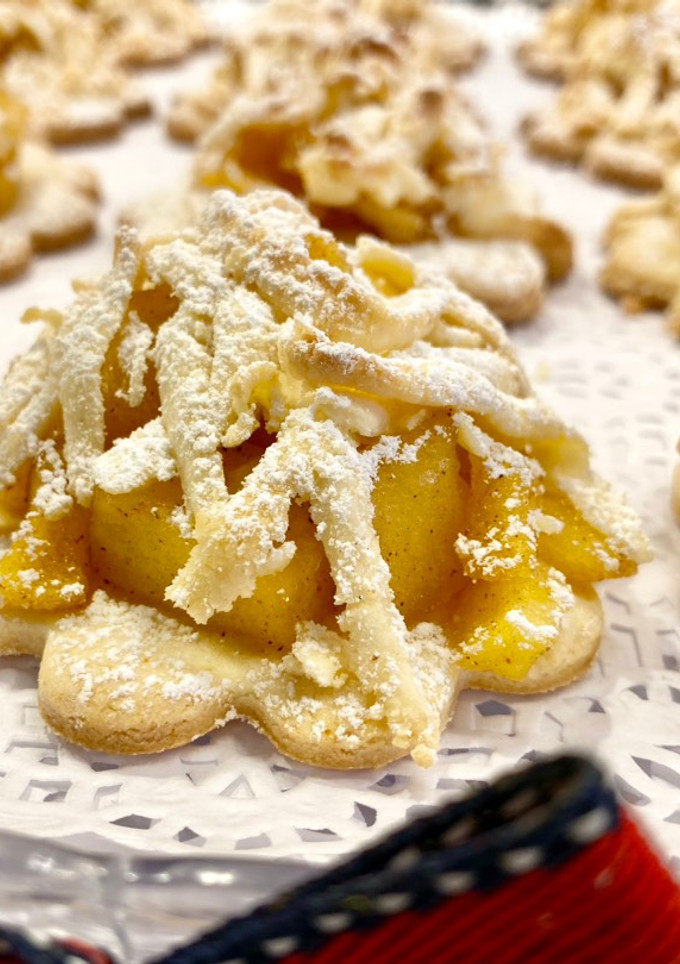 Una foto de Galletas de mantequilla con manzana caramelizada