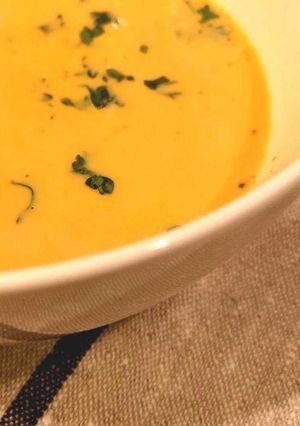 A picture of Fridge-Clearing Shrimp Bisque 🦐.