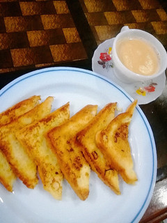 A picture of Sweet egg bread toast.
