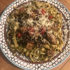 Chicken Pesto Pasta A picture of Chicken Pesto Pasta.
