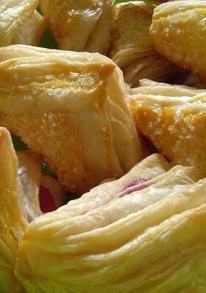 Foto resep Kue pastry isi selai strowbery