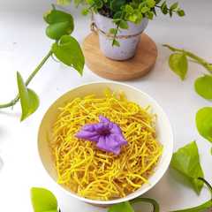 A picture of Mie Kering.