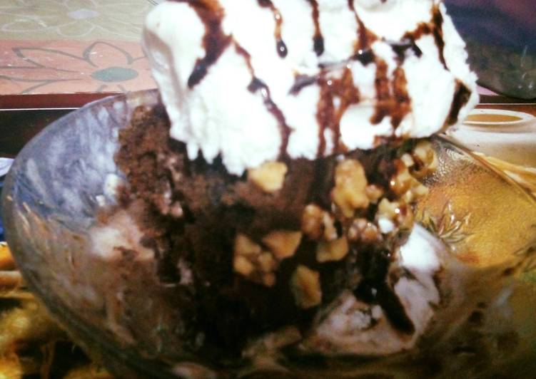 Easiest Way to Make Quick Brownie with Vanilla ice cream