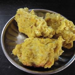 A picture of Lauki ki muthiya.