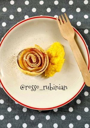 Foto di Rose di mele con crema