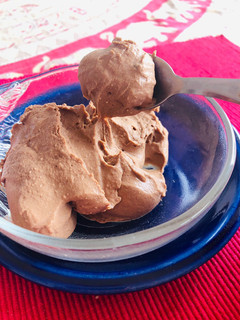 Una foto de Postre Helado de Chocolate 🍫 Apto Keto!!! 😃😃