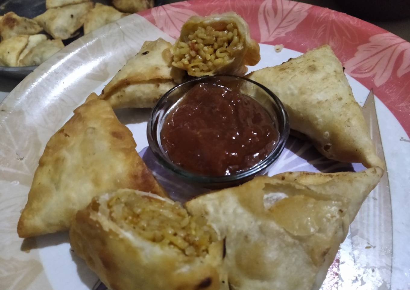 ચાઈનીઝ સમોસા (Chinese Samosa Recipe In Gujarati)