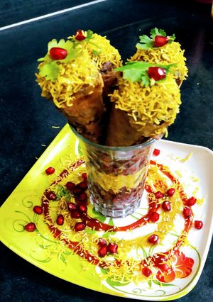 A picture of Stuffed roti cone.