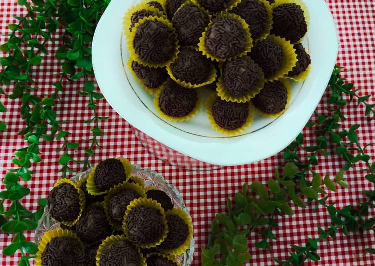 Resep: LezatBOLA-BOLA COKLAT