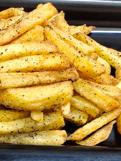 मसाला फ्रेंच फ्राई (Masala french fry recipe in hindi) रेसिपी मुख्य फोटो