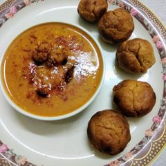 Dal Batti in appam A picture of Dal Batti in appam.