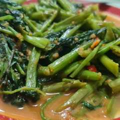 Kangkung belacan bangka রেসিপির প্রধান ছবি