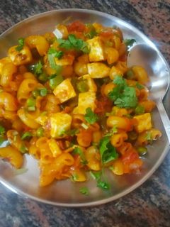 पास्ता (pasta recipe in hindi) रेसिपी मुख्य फोटो