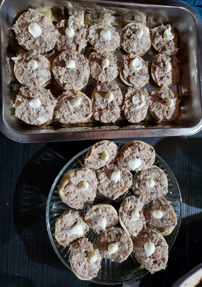 Una foto de Canapés de Jurel