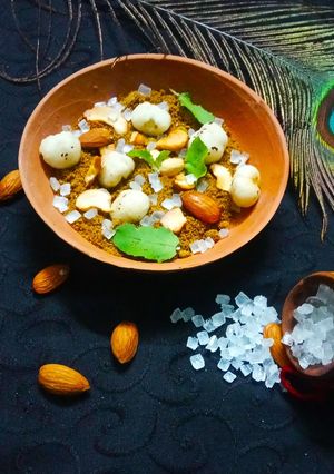 धनिया की पंजीरी (dhaniya ki panjiri recipe in Hindi) रेसिपी मुख्य फोटो