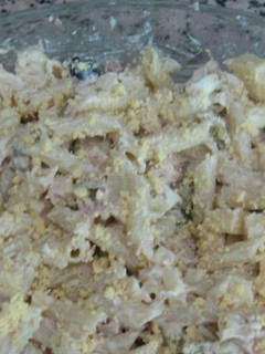 Una foto de Ensalada de pasta atún y mayonesa