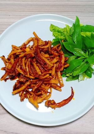 Hình của món Khô mực xào cay.